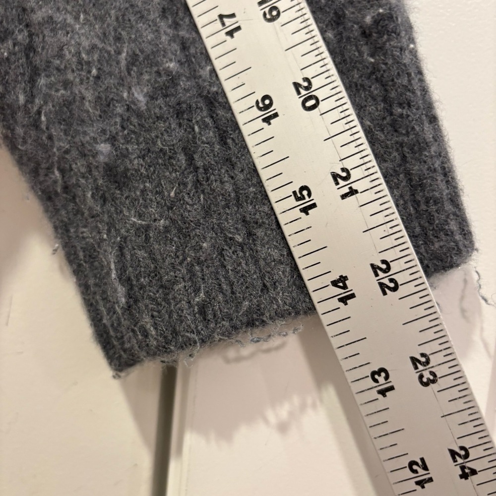 Sunday Best Aritzia Grey Fuzzy Knit Crewneck Sweater Oversized Pullover Large - Picture 8 of 8
